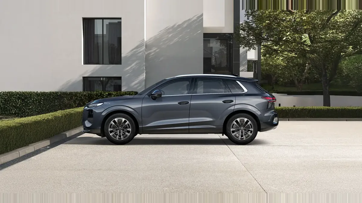 Audi Q3 Advanced TDI 110 kW S Tronic en renting — Trasera