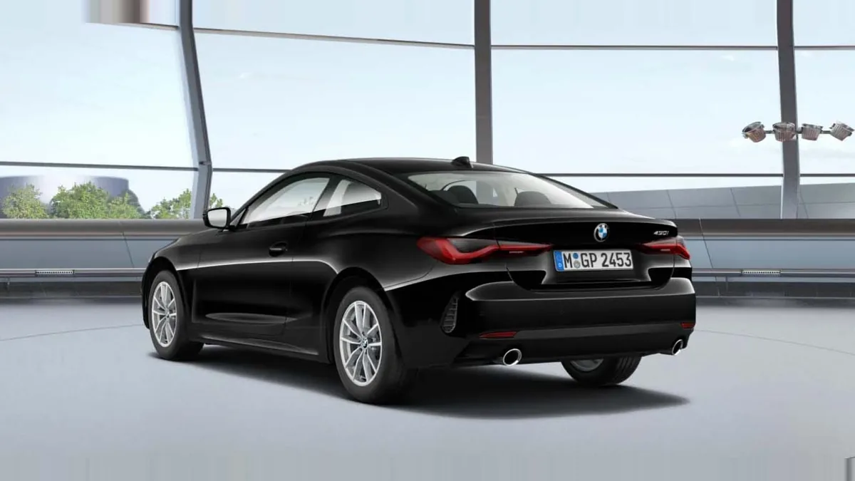 BMW Serie 4 430i xDrive Coupé en renting — Interior