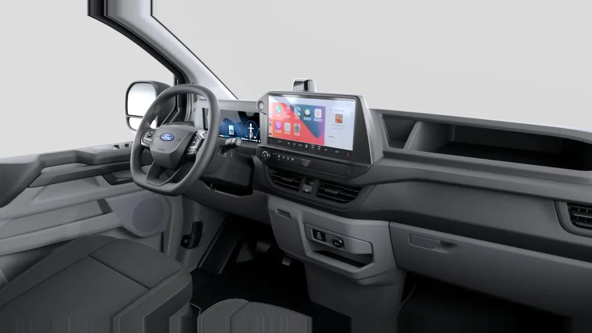 Ford TRANSIT Kombi 2.5 Duratec PHEV 171 340 L1 Trend en renting — Delantera