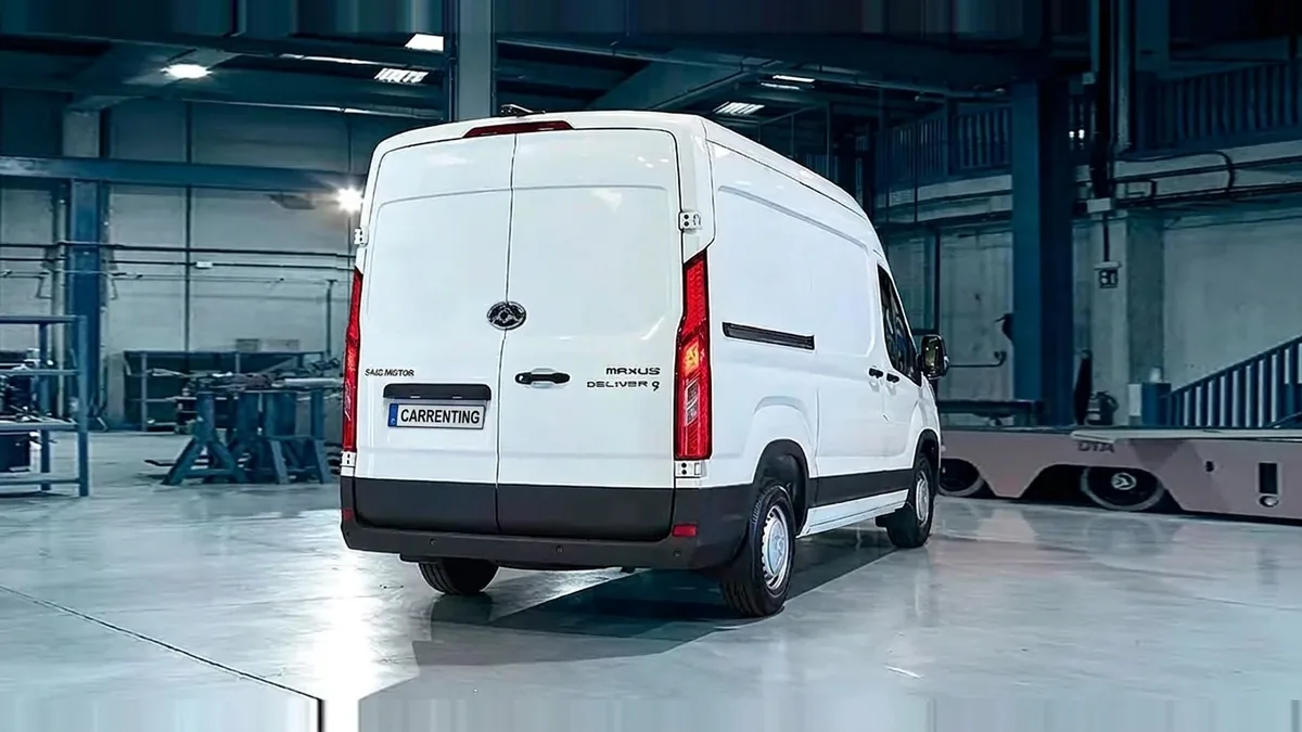 Maxus Deliver 9 Furgón 2.0D L3H2 150 (MERCANCÍAS TERCEROS) en renting — Delantera