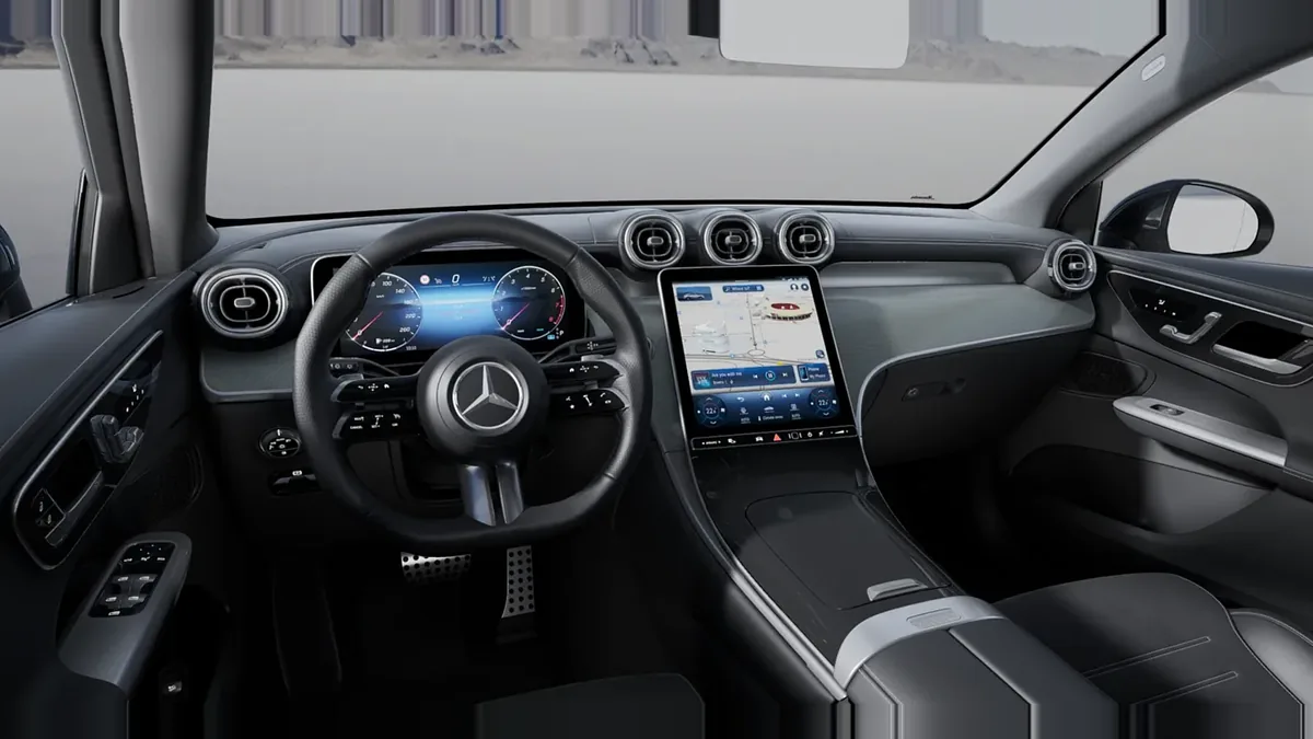 Mercedes-Benz GLC Coupé 200 4MATIC en renting — Interior