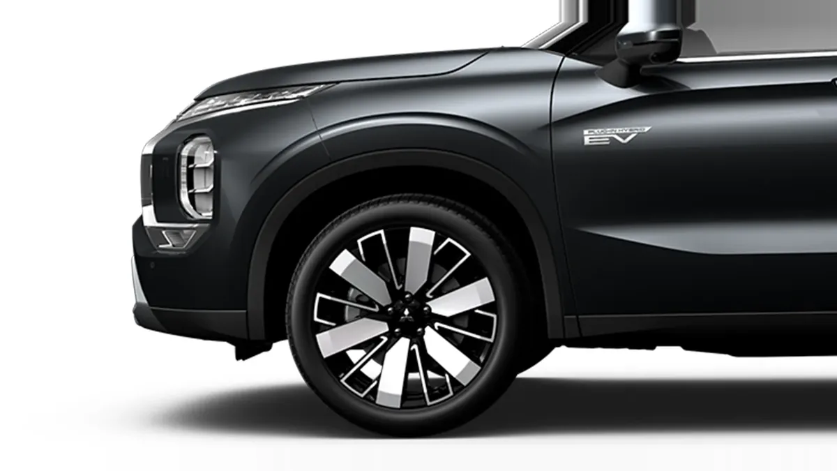 Mitsubishi Outlander PHEV Kaiteki 4WD 306CV en renting — vista 9