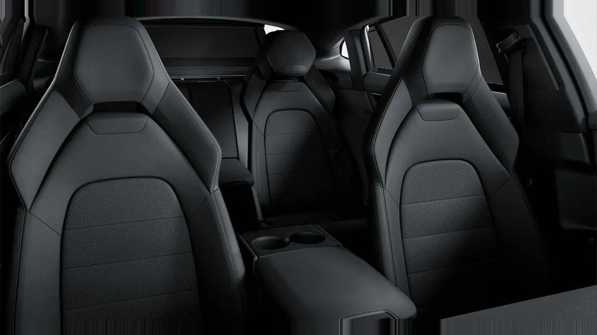 Porsche Panamera 4 E-Hybrid Executive en renting — Interior