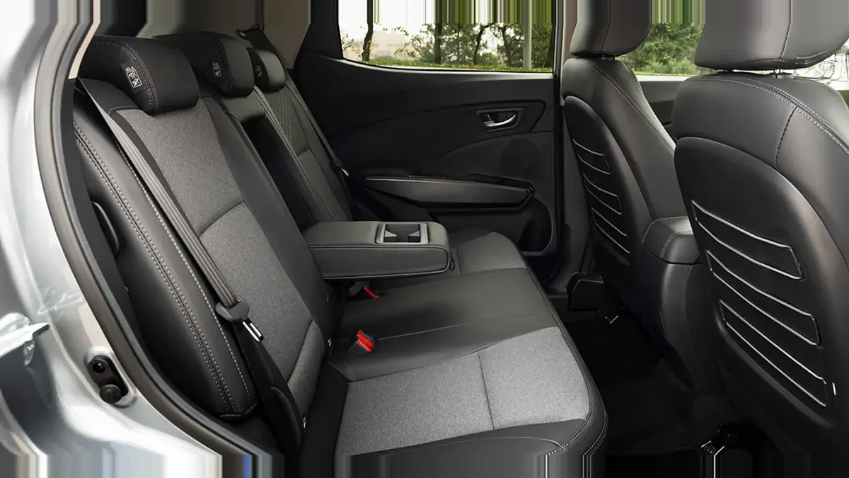 KGM Tívoli G15 Urban Plus 4x2 en renting — vista 11