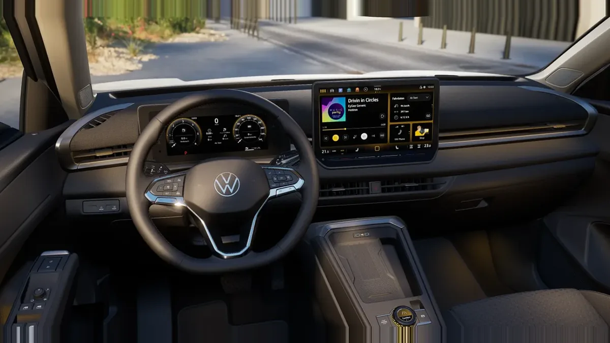 Volkswagen T-ROC Match 1.5 eTSI 150CV DSG en renting — Interior