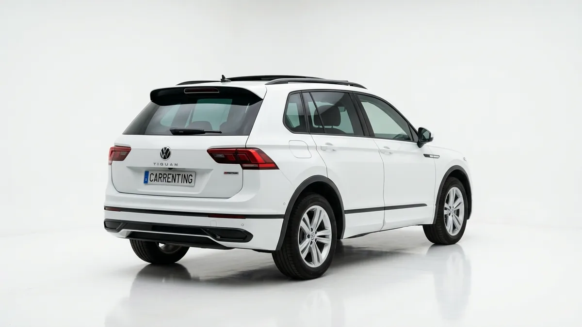 Volkswagen Tiguan R-Line 1.5 eTSI 110kW DSG en renting — Interior